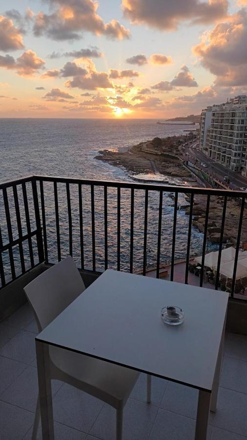 Roma Hotel Sliema Exterior foto
